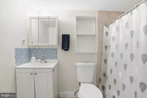 300 Townsend Ave, Baltimore, MD 21225 photo 33