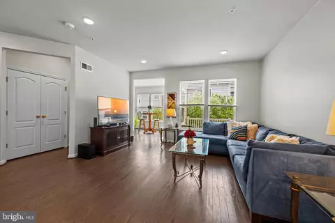 Living - 7733 Cresap Ln, Hanover, MD 21076 photo 2 of 3