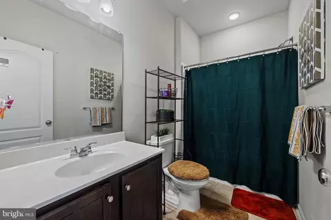 Bath - 7733 Cresap Ln, Hanover, MD 21076 photo 2 of 2