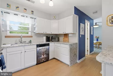 Kitchen - 1071 Kings Rd, Pasadena, MD 21122 photo 1 of 1