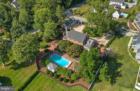 1002 Granda Flora Ct, Severna Park, MD 21146
