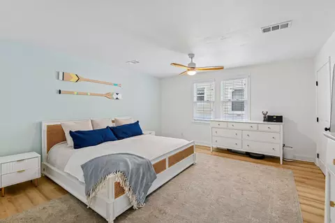 Bedroom - 241 Edgewater Dr, Edgewater, MD 21037 photo 5 of 10