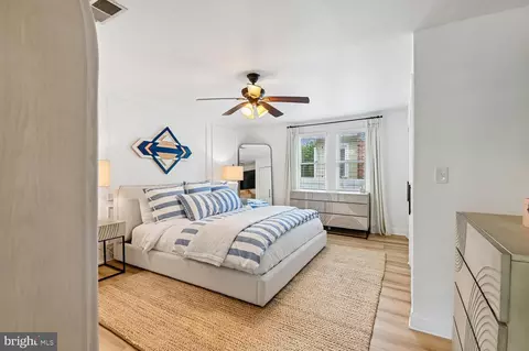 Bedroom - 241 Edgewater Dr, Edgewater, MD 21037 photo 1 of 10