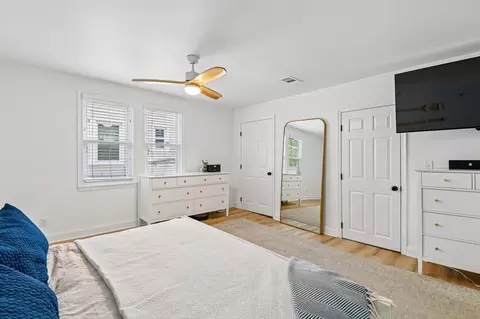 Bedroom - 241 Edgewater Dr, Edgewater, MD 21037 photo 8 of 10