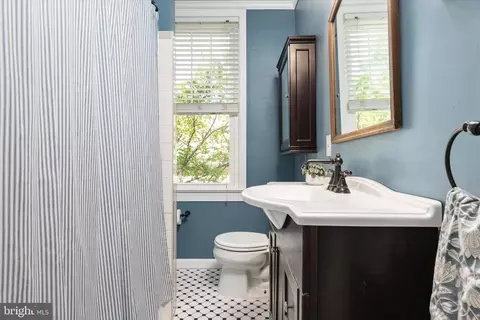 Bath - 7 German St, Annapolis, MD 21401 photo 2 of 2