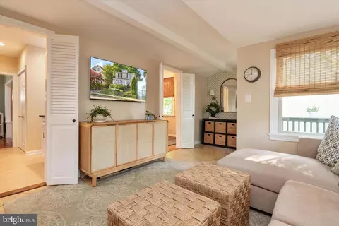 Entry Way - 7 German St, Annapolis, MD 21401 photo 4 of 5