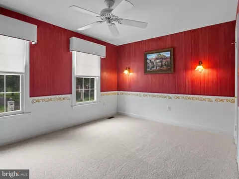 Bedroom - 527 Post Oak Rd, Annapolis, MD 21401 photo 3 of 6