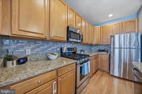 Kitchen - 2481 Cheyenne Dr, Gambrills, MD 21054 photo 4 of 5