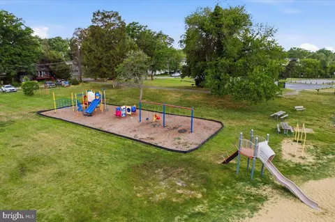 View/Area - 3615 2nd Ave, Edgewater, MD 21037 photo 8 of 8
