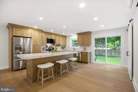 Kitchen - 3615 2nd Ave, Edgewater, MD 21037 photo 2 of 8