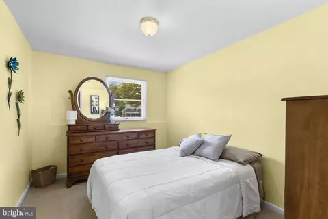 Bedroom - 809 Brechin Garth Garth, Arnold, MD 21012 photo 7 of 8