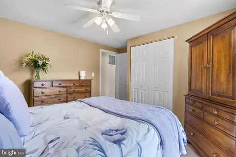 Bedroom - 809 Brechin Garth Garth, Arnold, MD 21012 photo 6 of 8