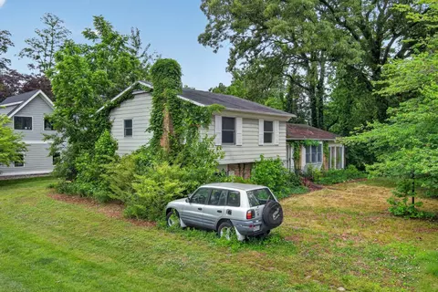 54 Decatur Ave, Annapolis, MD 21403