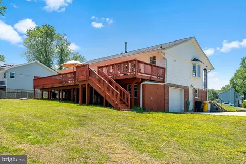 Exterior - 1518 Ridgely Dr, Edgewater, MD 21037 photo 10 of 12