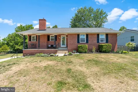Exterior - 1518 Ridgely Dr, Edgewater, MD 21037 photo 1 of 12