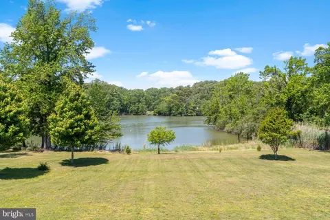 View/Area - 1518 Ridgely Dr, Edgewater, MD 21037 photo 7 of 18