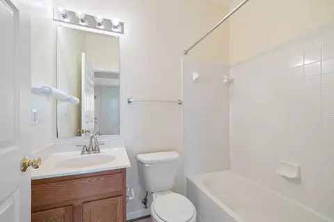 Bath - 8328 Cloud St, Laurel, MD 20724 photo 3 of 3