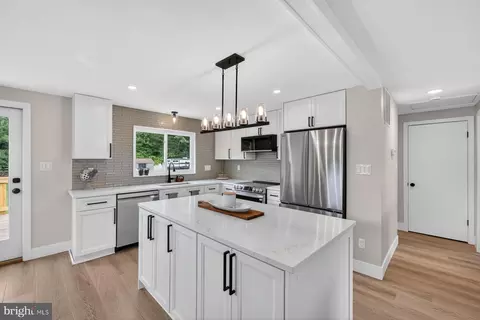Kitchen - 8140 Silo Ct, Severn, MD 21144 photo 2 of 3