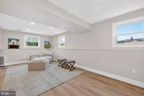 Living - 8140 Silo Ct, Severn, MD 21144 photo 2 of 3