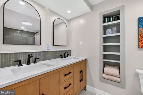 Bath - 8140 Silo Ct, Severn, MD 21144 photo 2 of 3