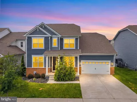 Exterior - 2811 Broad Wing Dr, Odenton, MD 21113 photo 2 of 10