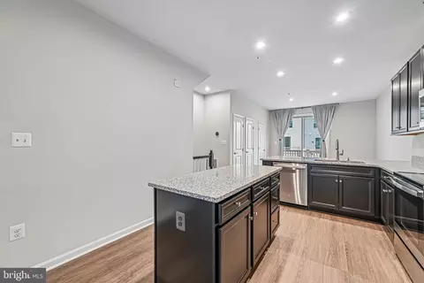 Entry Way - 3983 Small Roundtop Rd, Hanover, MD 21076 photo 8 of 17