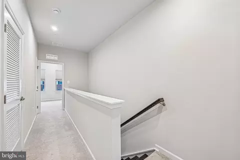 Entry Way - 3983 Small Roundtop Rd, Hanover, MD 21076 photo 14 of 17