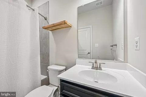 Bath - 3983 Small Roundtop Rd, Hanover, MD 21076 photo 3 of 3