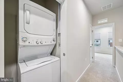 Entry Way - 3983 Small Roundtop Rd, Hanover, MD 21076 photo 16 of 17