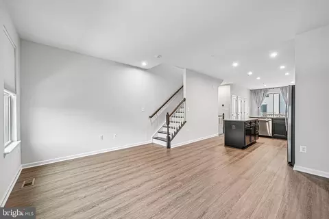 Entry Way - 3983 Small Roundtop Rd, Hanover, MD 21076 photo 3 of 17
