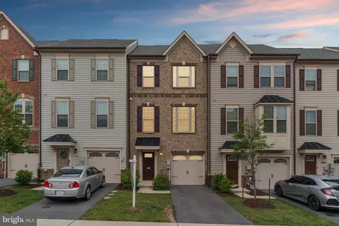 7911 N Gladden Farm Way, Hanover, MD 21076
