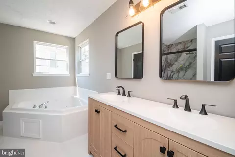 Bath - 1214 Markham Ln, Pasadena, MD 21122 photo 1 of 3
