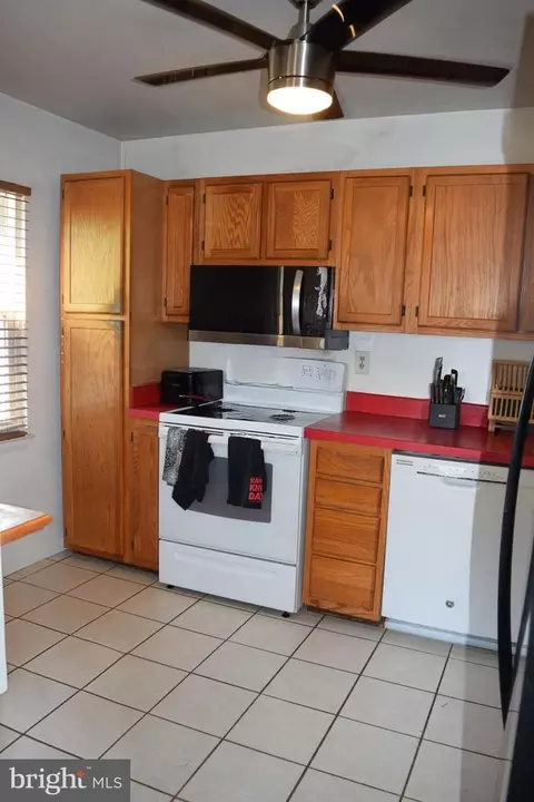Kitchen - 8680 Head Harbour, Pasadena, MD 21122 photo 1 of 2
