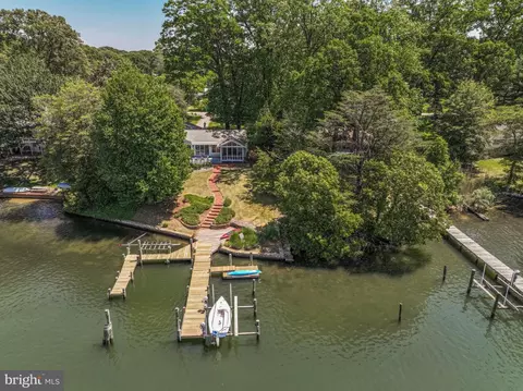 528 Grays Creek Rd, Pasadena, MD 21122