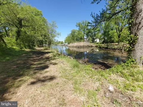 4180 Shoreham Beach Rd, Edgewater, MD 21037 photo 12