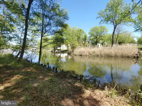 4180 Shoreham Beach Rd, Edgewater, MD 21037 photo 17