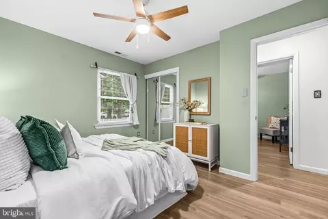 Bedroom - 4725 Frederick Ave, Shady Side, MD 20764 photo 6 of 6