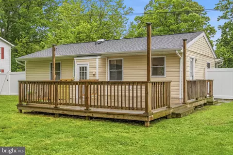 Exterior - 4725 Frederick Ave, Shady Side, MD 20764 photo 2 of 4