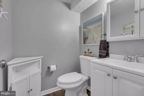 Bath - 323 Ternwing Dr, Arnold, MD 21012 photo 3 of 3