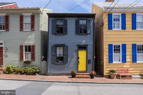 Exterior - 32 Cornhill St, Annapolis, MD 21401 photo 2 of 16