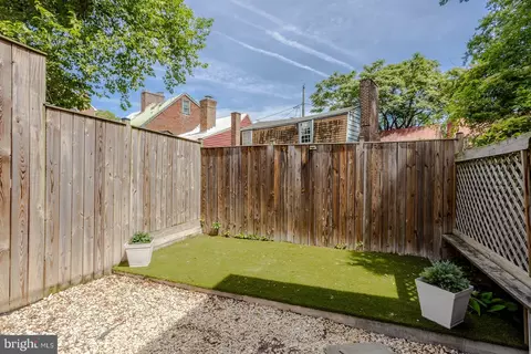 Exterior - 32 Cornhill St, Annapolis, MD 21401 photo 7 of 16