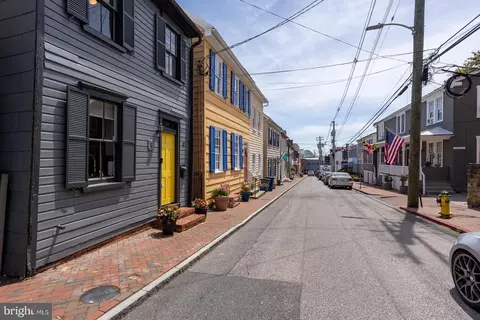 Exterior - 32 Cornhill St, Annapolis, MD 21401 photo 3 of 16