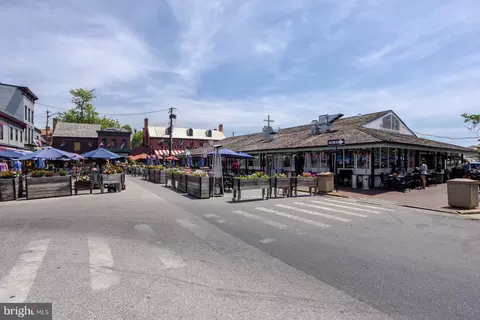 Exterior - 32 Cornhill St, Annapolis, MD 21401 photo 14 of 16