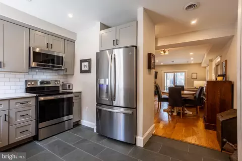 Entry Way - 32 Cornhill St, Annapolis, MD 21401 photo 1 of 5