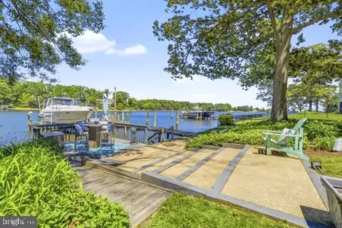 458 Fairoak Dr, Severna Park, MD 21146
