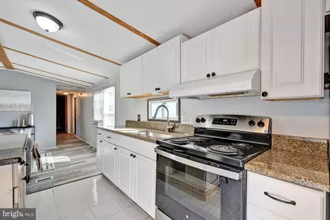 206 5th St, Lothian, MD 20711 photo 10