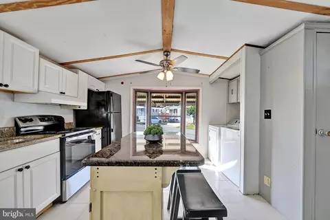 206 5th St, Lothian, MD 20711 photo 7