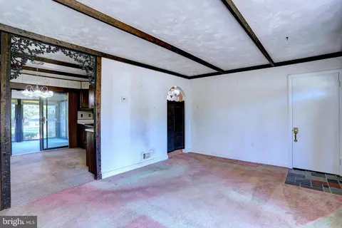 Living - 202 Brookfield Rd, Pasadena, MD 21122 photo 3 of 6