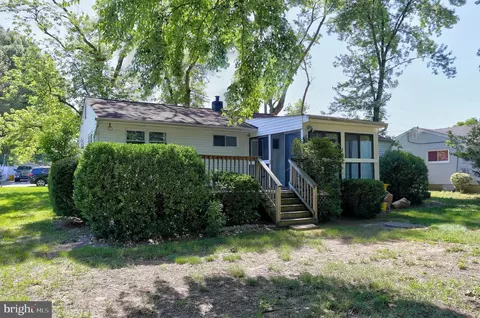 Exterior - 202 Brookfield Rd, Pasadena, MD 21122 photo 9 of 14