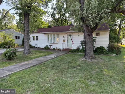 202 Brookfield Rd, Pasadena, MD 21122